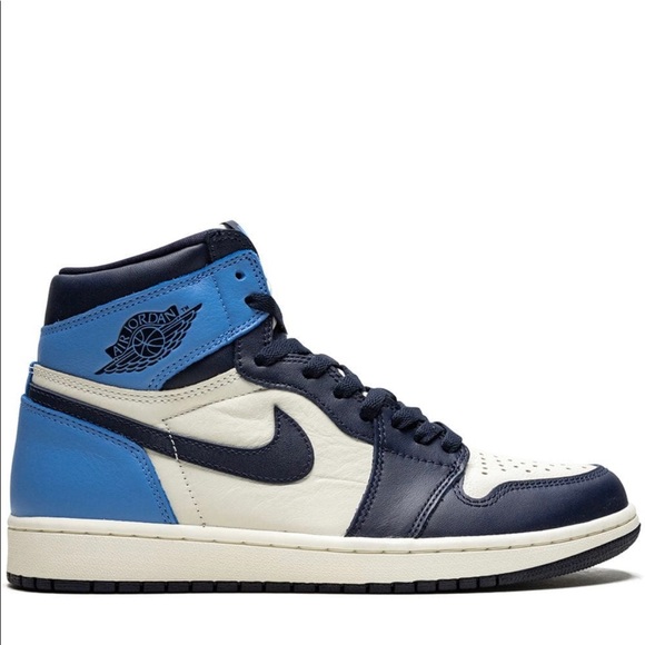 Unc jordan 1’s size 8.